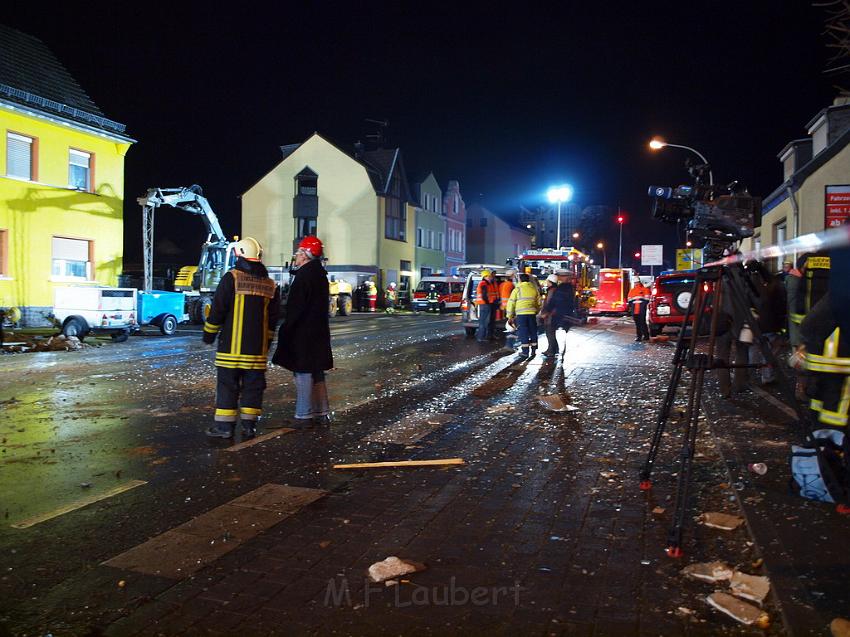 Hausexplosion Bruehl bei Koeln Pingsdorferstr P011.JPG